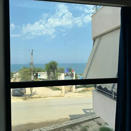 Mare Vista